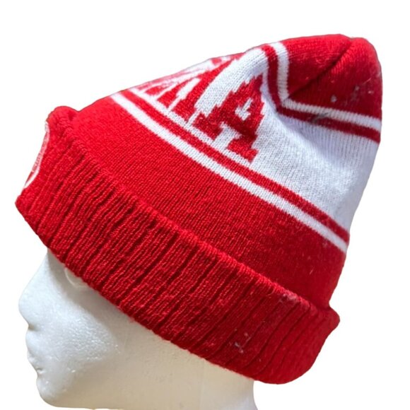 Sriracha Beanie Hot Sauce Logo Red White Winter Beanie Hat Cap Spicy Peppers - Picture 2 of 5